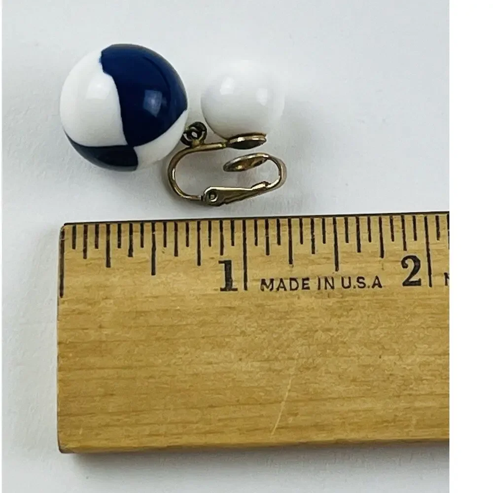 Crown Trifari White Blue Beach Ball Dangle Clip On Earrings Gold Tone Lucite? 80